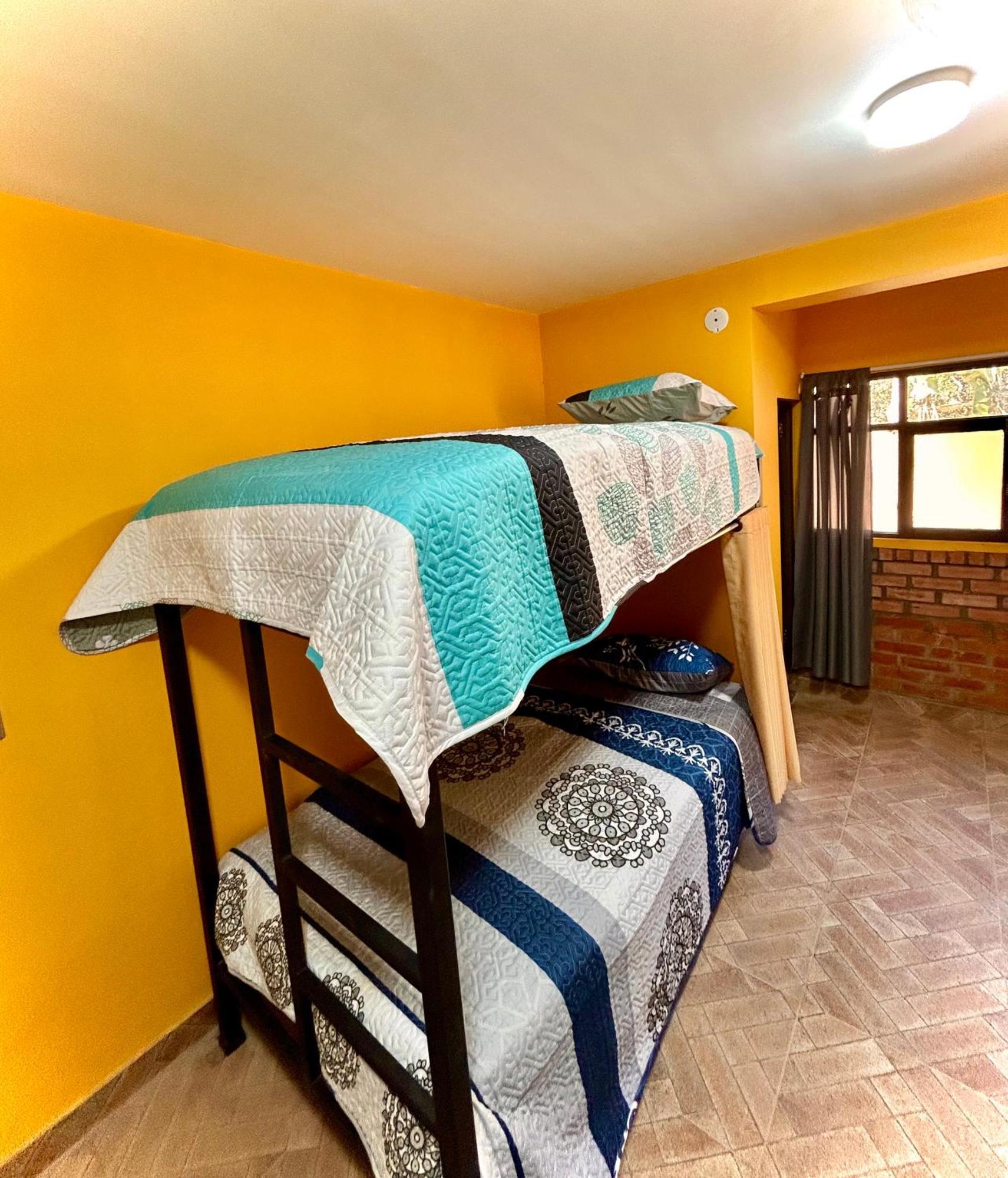 Villa Camila Hostel Coroico Cameră foto
